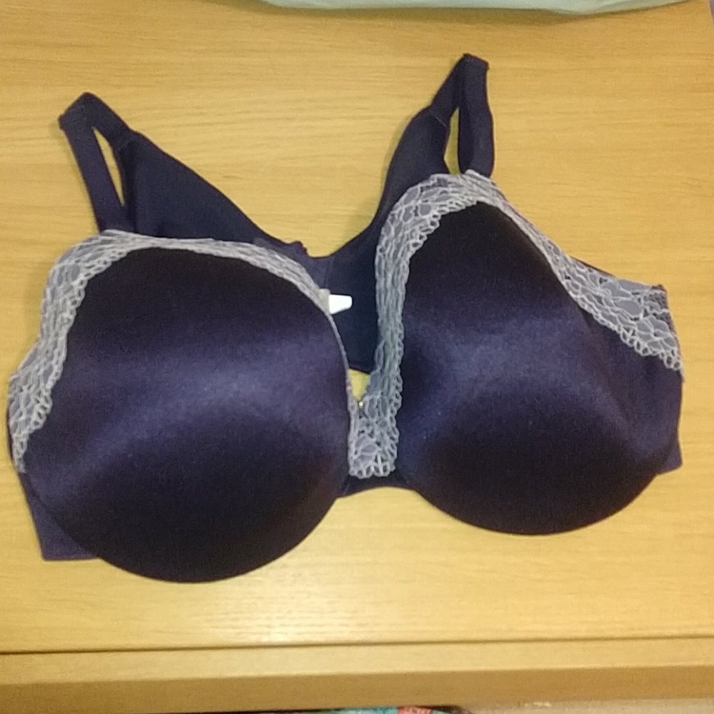 Cacique full coverage Backsmoother navy lace 44dd